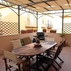 La Terrazza Sul Porto Italia