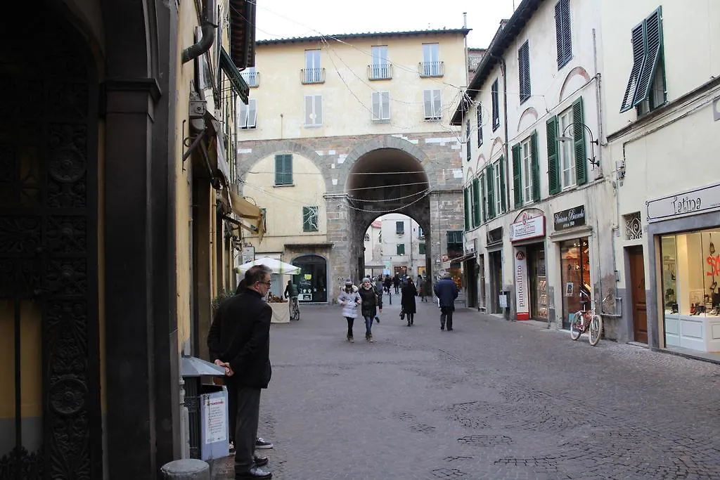 L'Iris B&B Lucca Italy